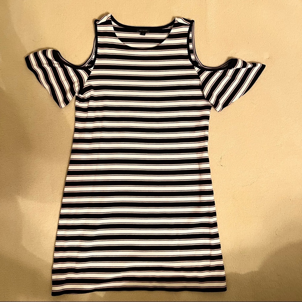 Ann Taylor cold shoulder knit dress size small